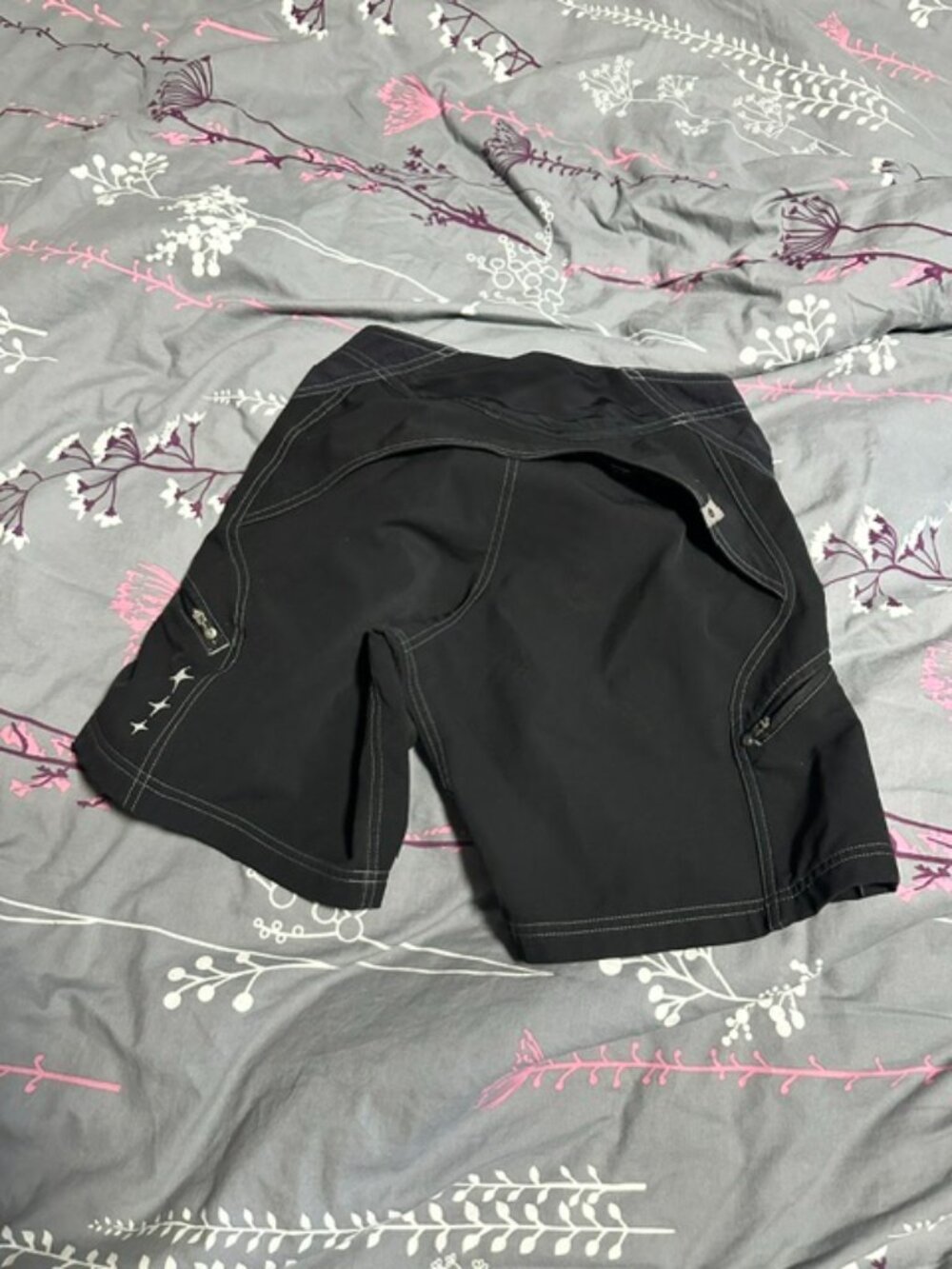 Pearl Izumi mtn bike shorts size small